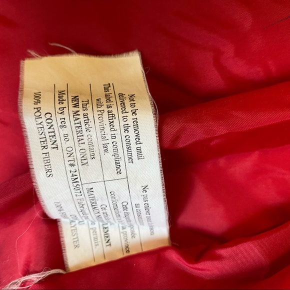 Roots system women’s red convertible puffer coat puffer vest. Size small. - Picture 16 of 16